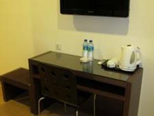 8 Days Boutique Hotel @ Mount Austin Jb Johor Bahru Exterior photo
